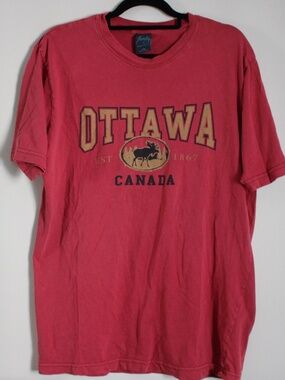 Fundy Graphic Apparel Ottawa Canada moose graphic t-shirt red large